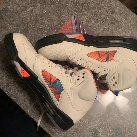 Retro Jordan ‘international’ 5